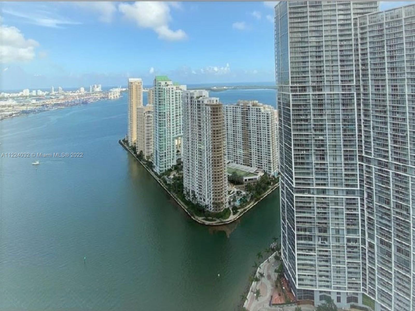 Spectacular and luxurious condo with 2 bedrooms and 2 1/2 bathrooms, located in Downtown Miami, with Snaidero kitchens, Miele appliances, oversized hydro spa in master bath and a balcony with a wonderful view of Downtown, the river and ocean.  Association includes internet access, basic TV and hot water, residences enjoy all the amenities of the hotel including pools, poolside cabanas, 24 hour valet parking, full-service concierge service and more. Great investment opportunity or a great place to call home.