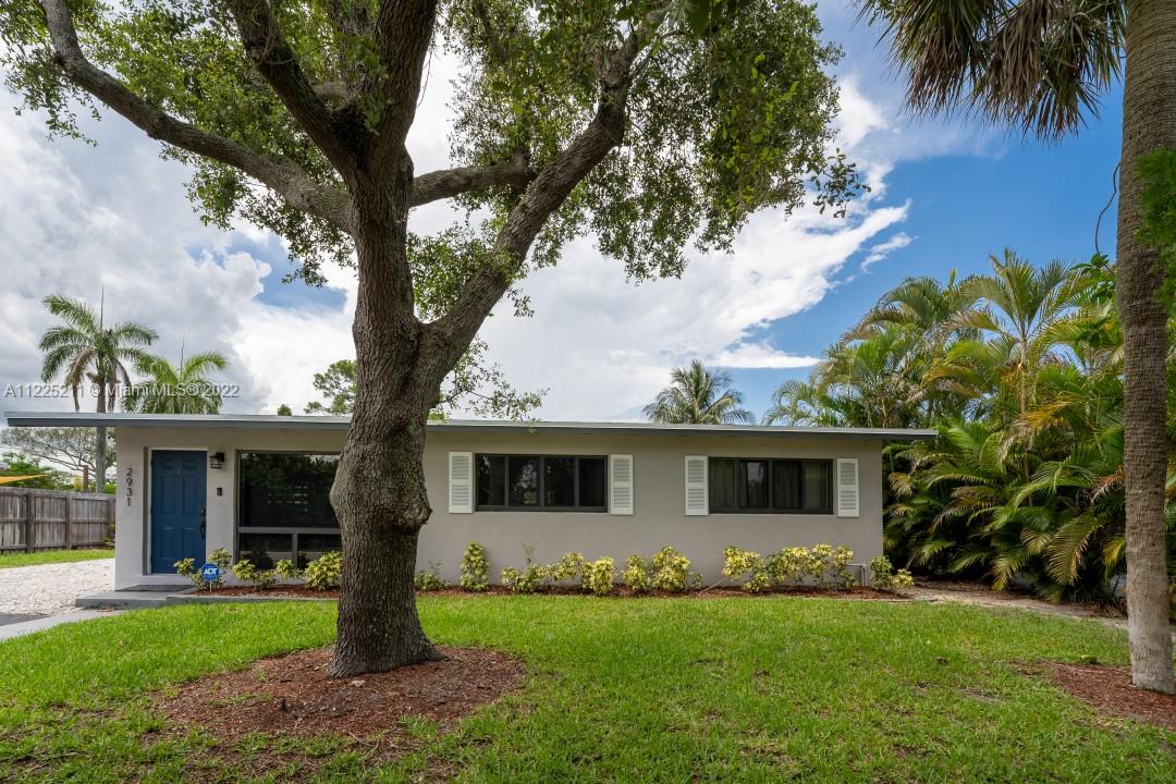 2931 SW 14th St  For Sale A11225211, FL