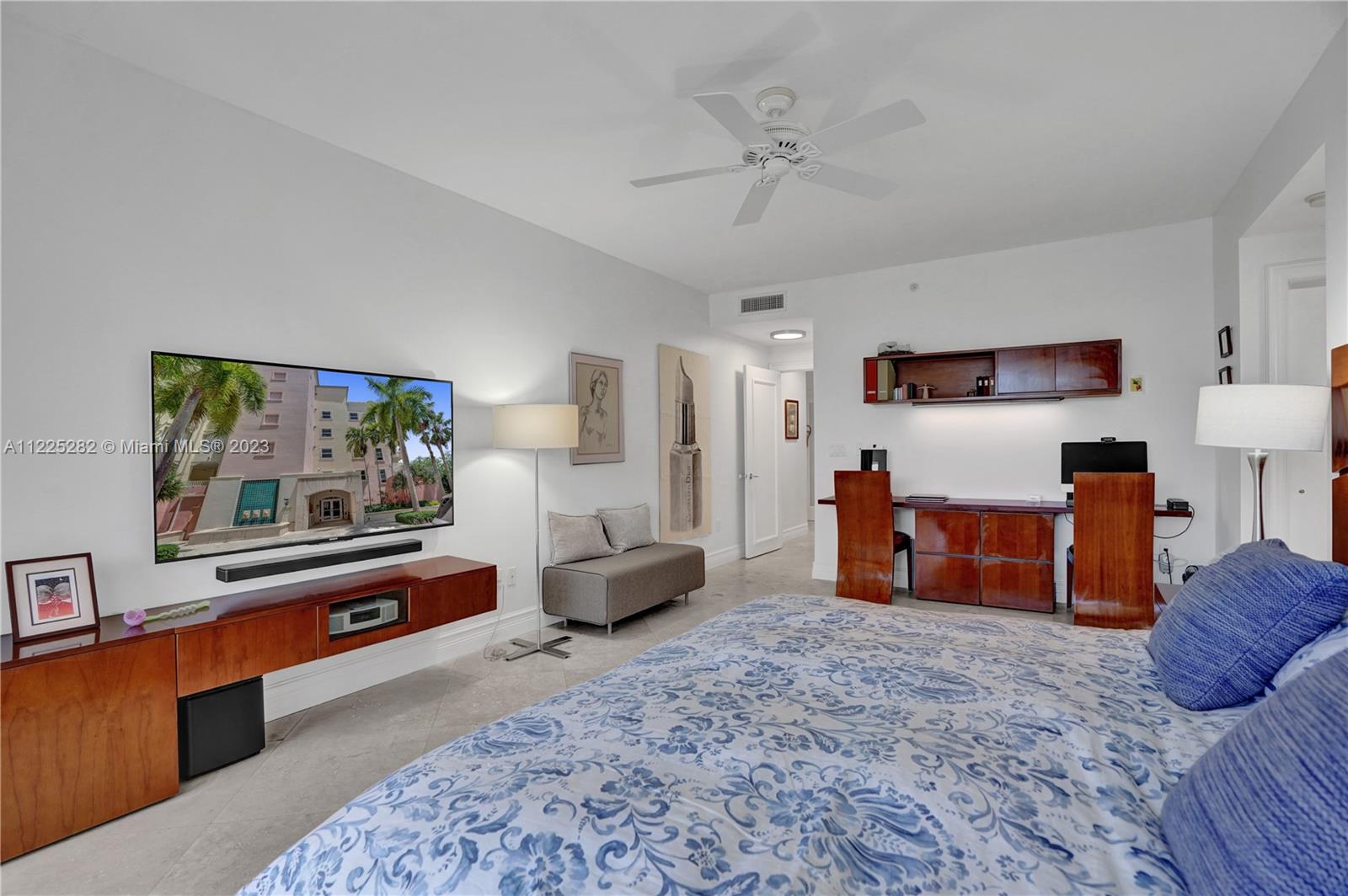 Living room opens to huge balcony