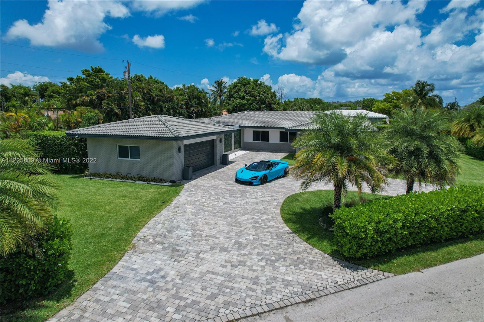2155 NE 122nd Rd  For Sale A11225803, FL