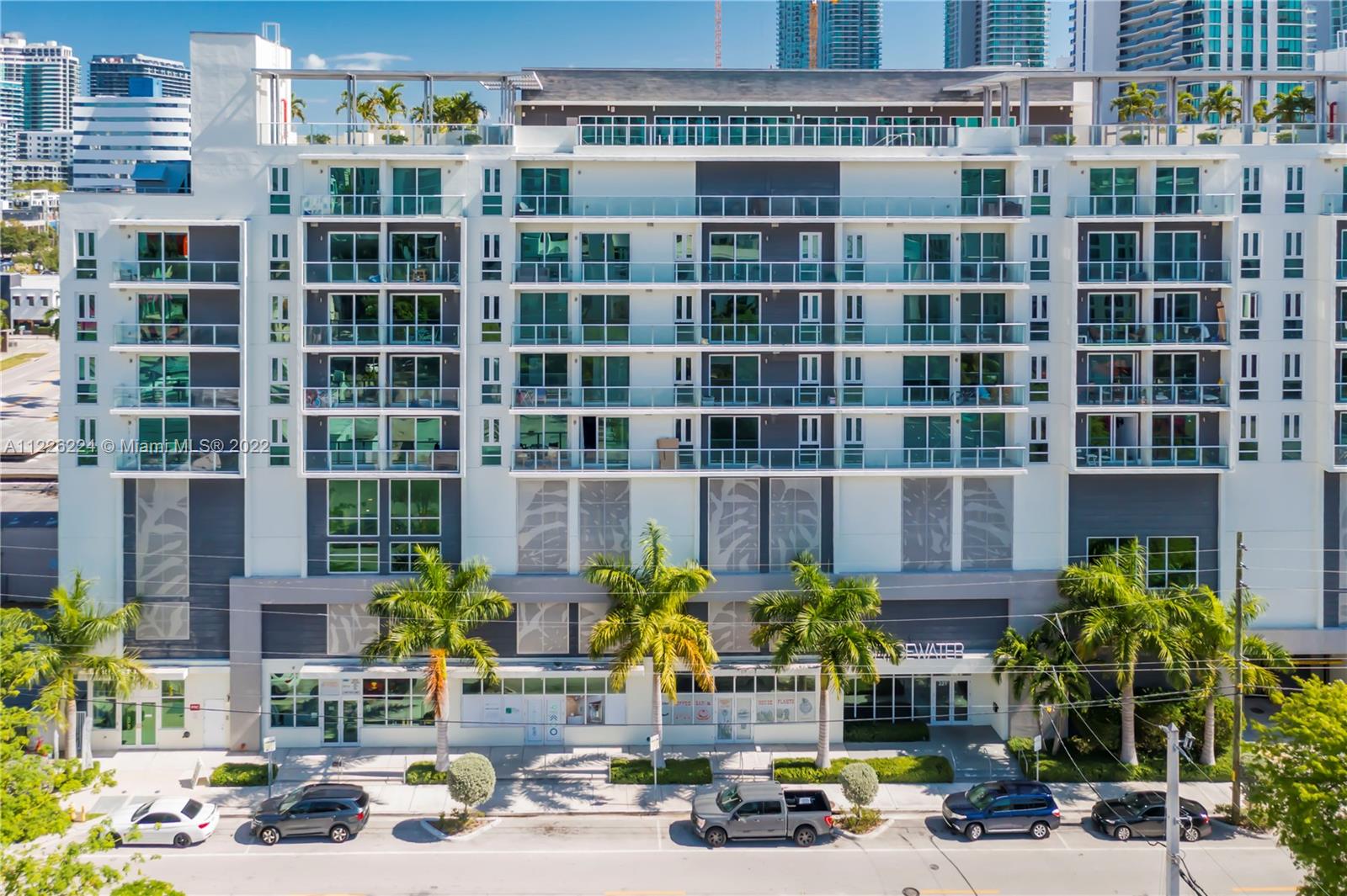 Great 1 bed in 26 Edgewater, one of the newest building on Biscayne Blvd. Excellent Biscayne location next to Wynwood, Midtown and the Design District. The unit has a great kitchen. Building amenities include rooftop pool, clubhouse and gym.