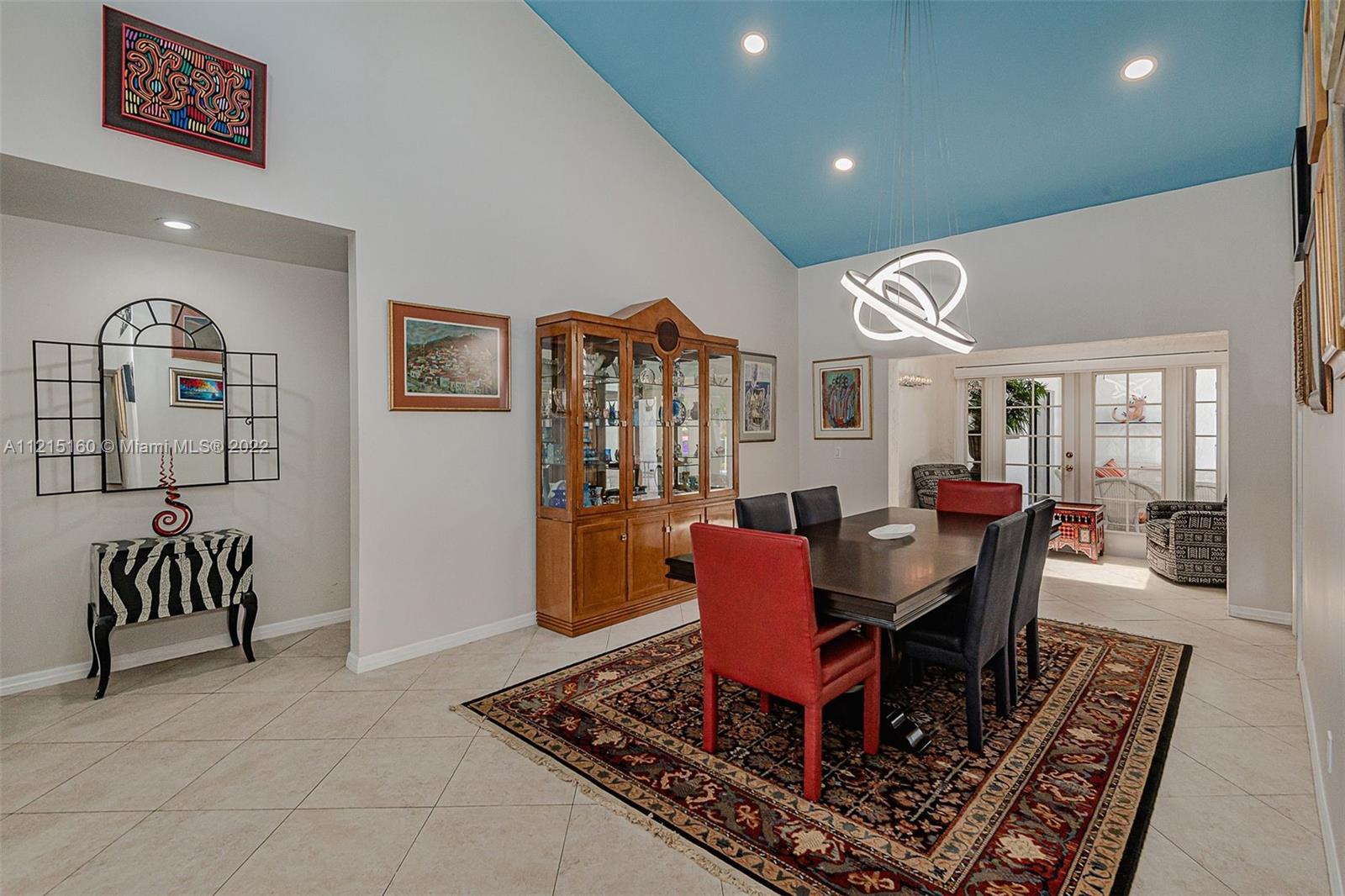 Listing Photo 10