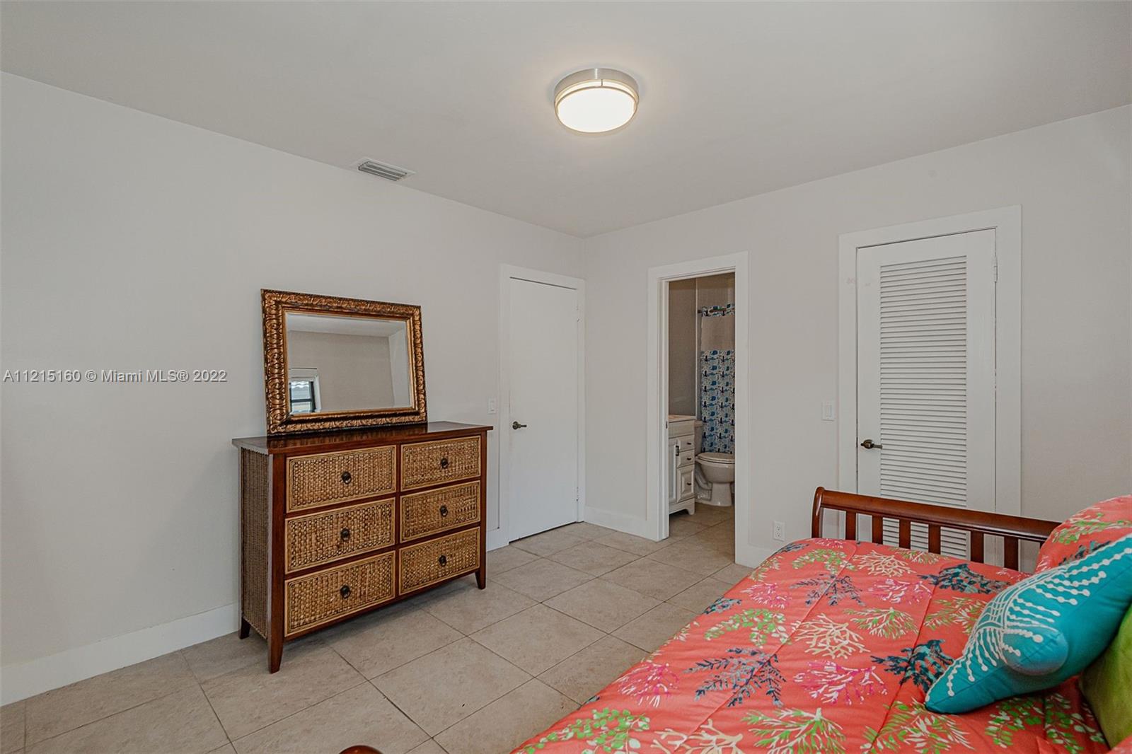 Listing Photo 24