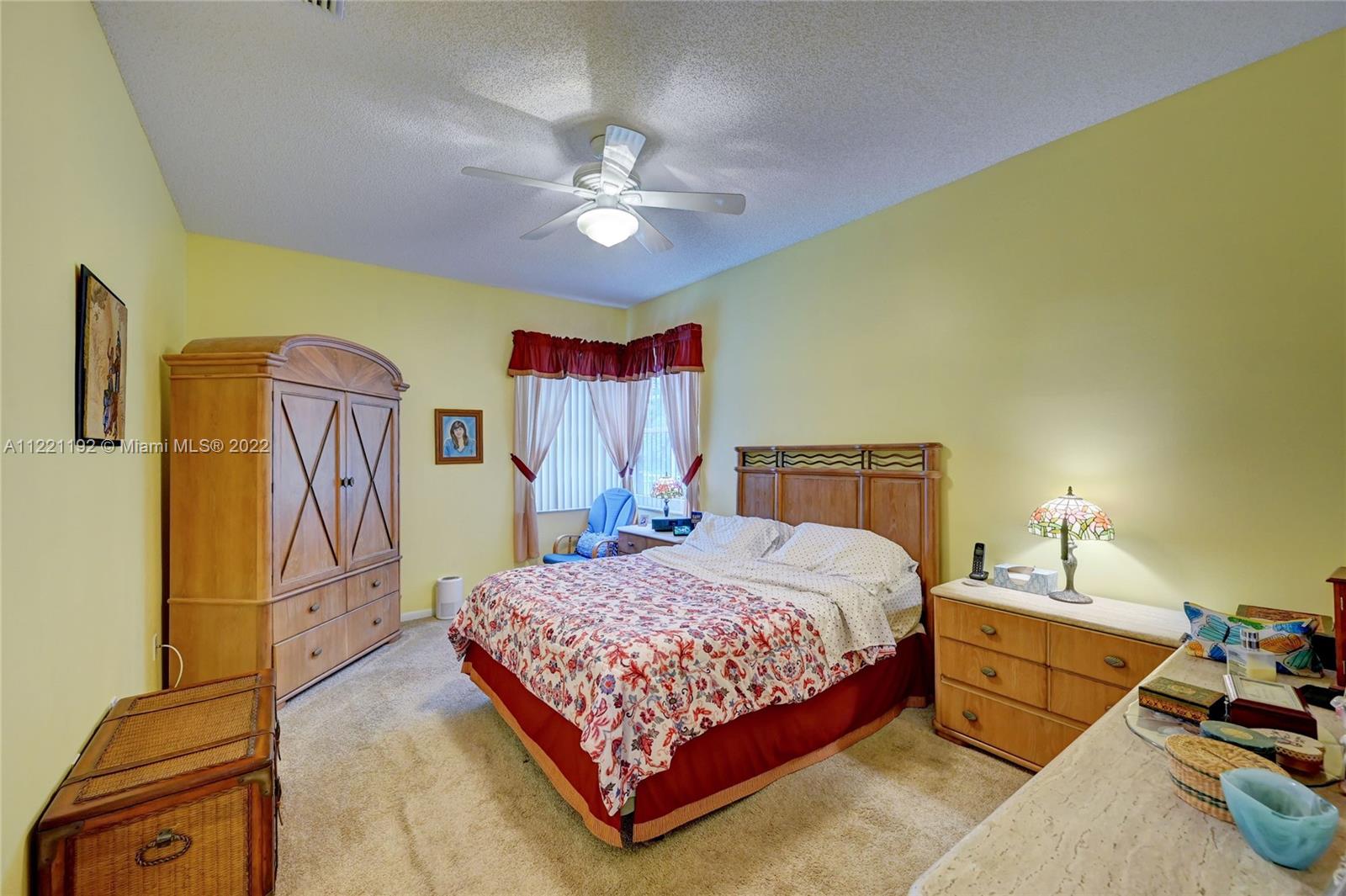 Listing Photo 15