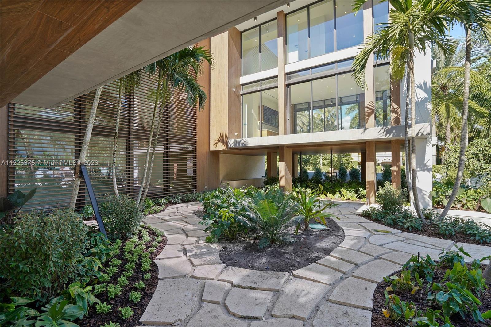 Listing Photo 11