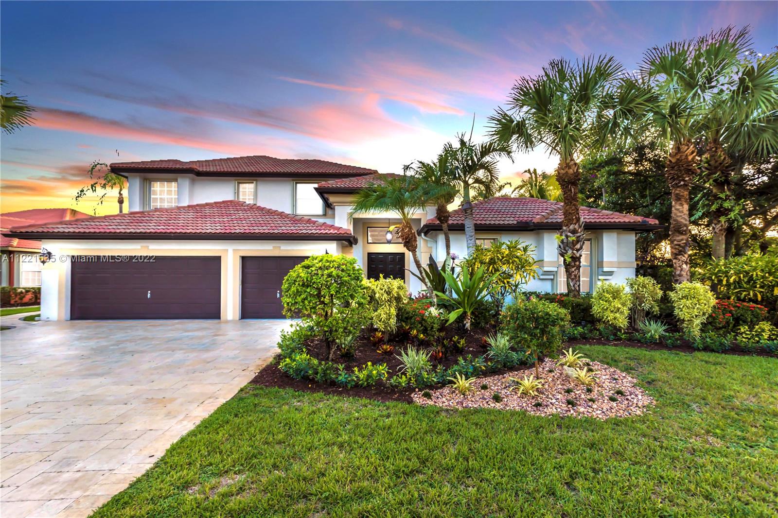 3810 SW 185th Ave  For Sale A11221535, FL