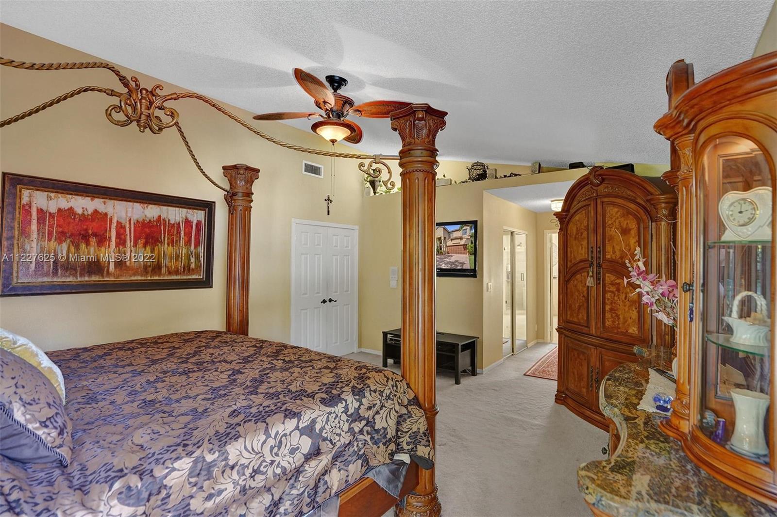 Listing Photo 33