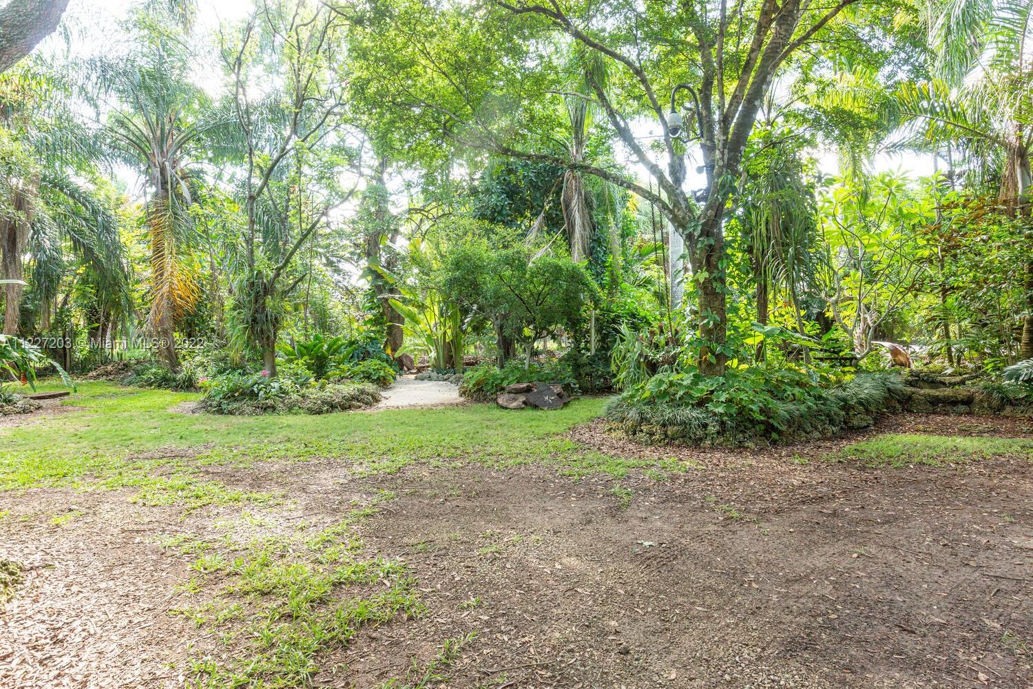 Listing Photo 18