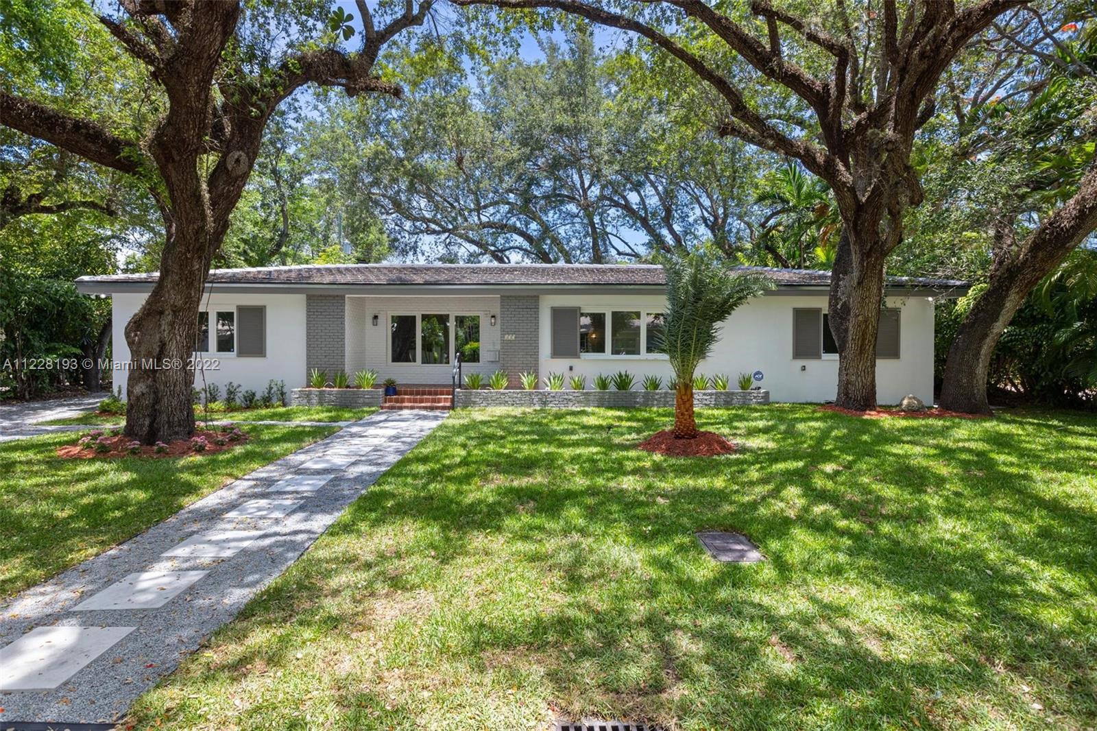 177 W Sunrise Ave  For Sale A11228193, FL