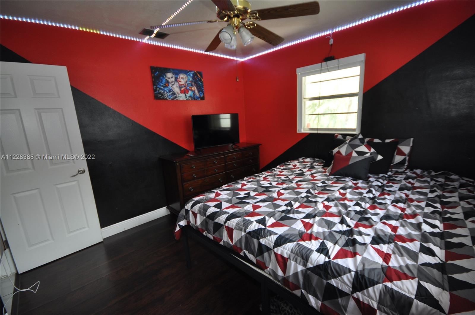 Listing Photo 28