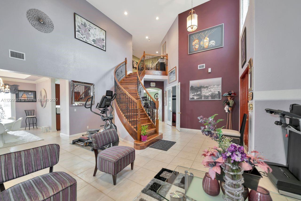 Listing Photo 6