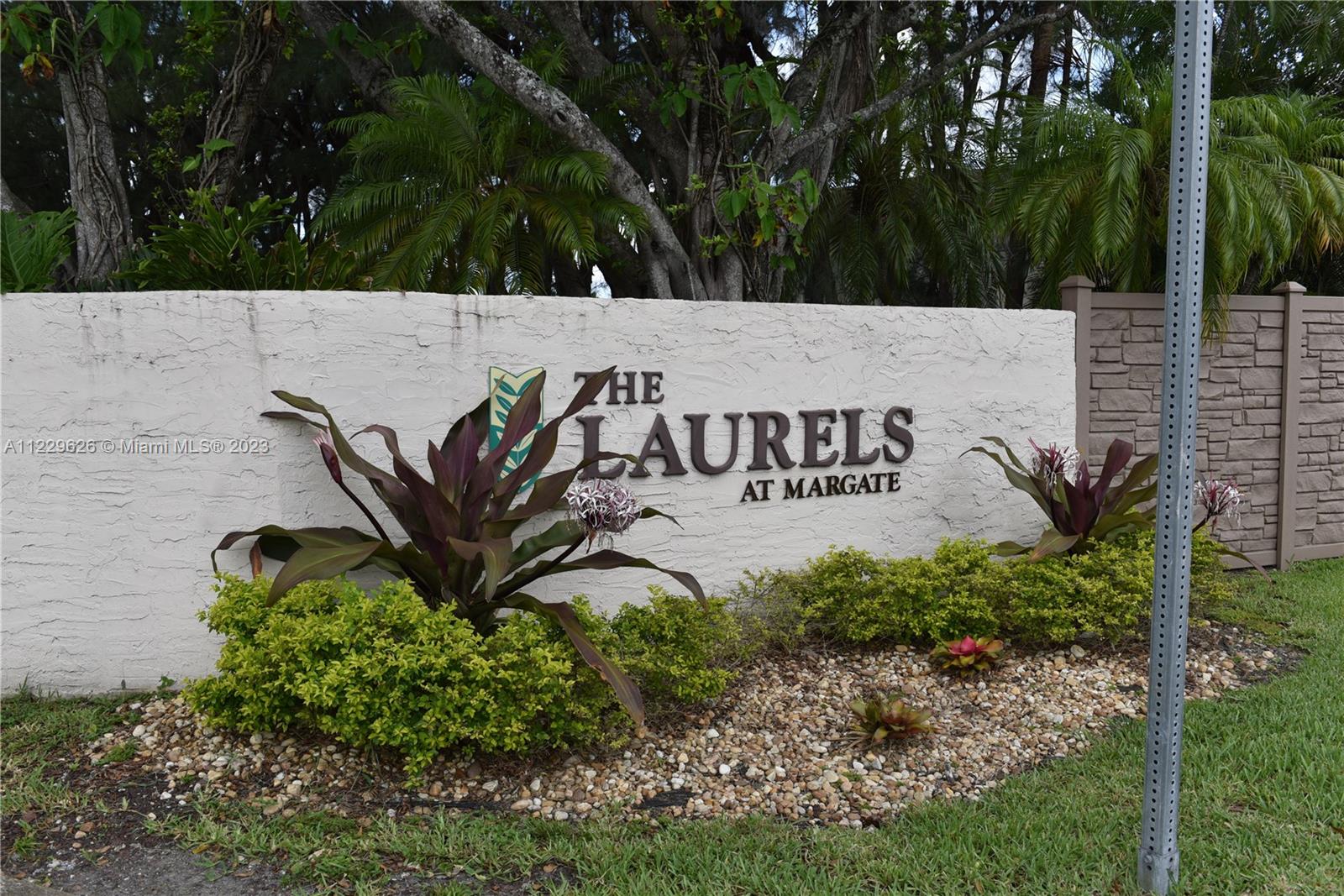 325 Laurel Dr Unit 2 L, Margate, Florida 33063
