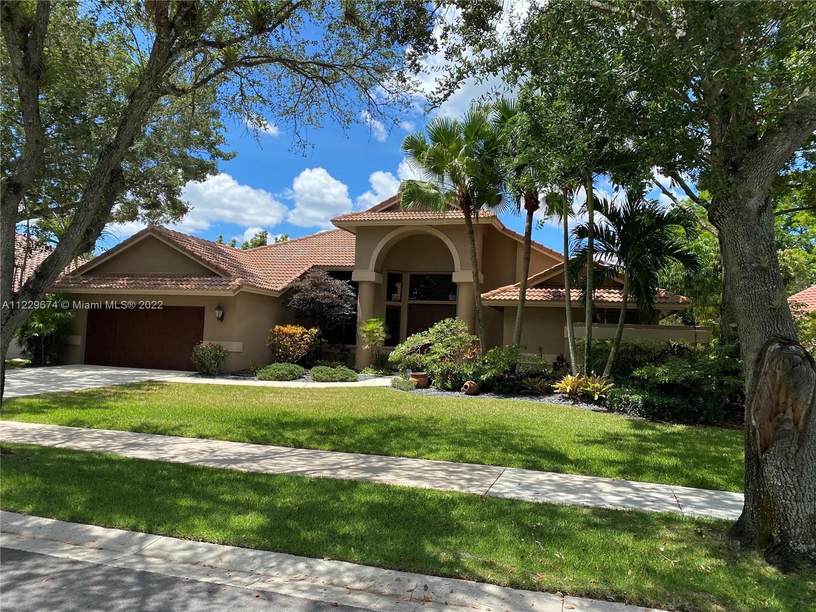 Photo 1 of 1094 Creekford Dr in Weston - MLS A11229674