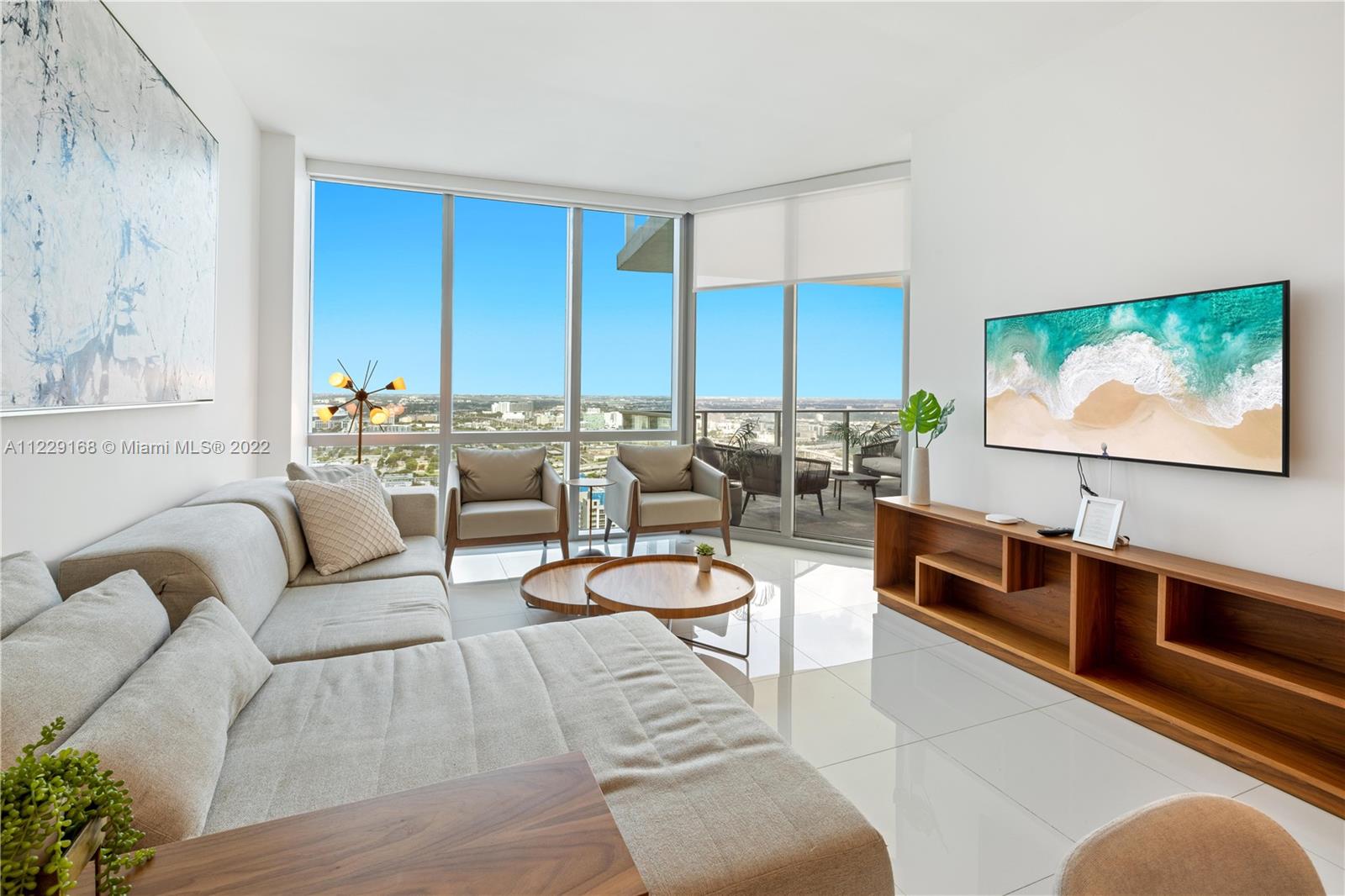 Live in one of the best areas of Miami in this super cool 1 bed plus den beautifully furnished. High end new building offers all amenities you can desire.