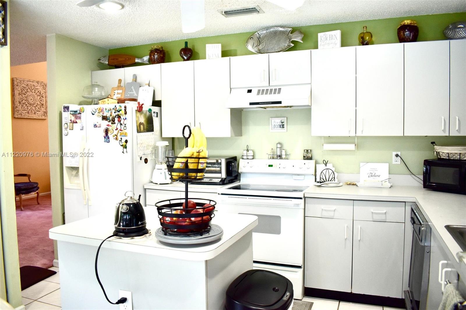 Listing Photo 24