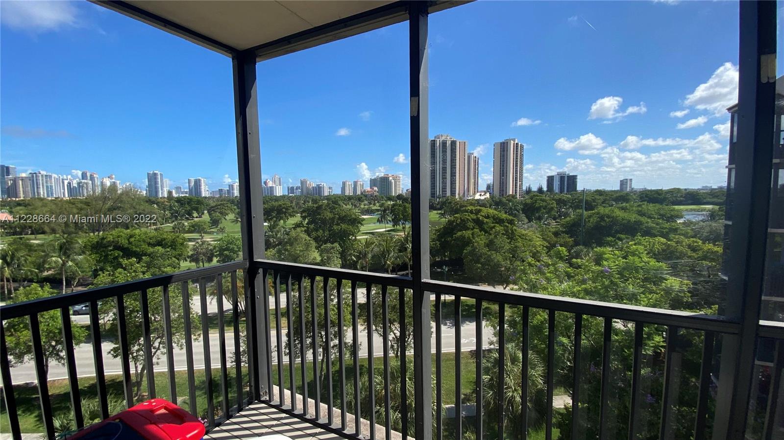 3301 N Country Club Dr #707 For Sale A11228664, FL