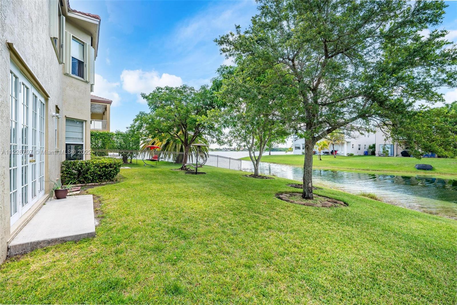 Listing Photo 16