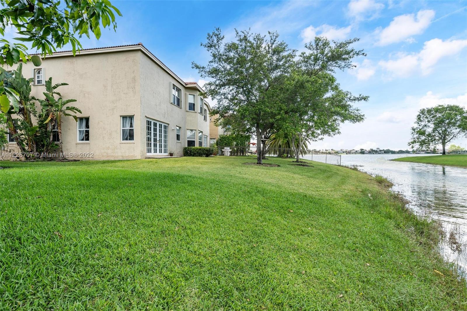 Listing Photo 17