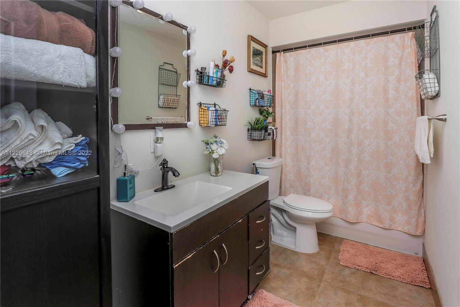 Listing Photo 11
