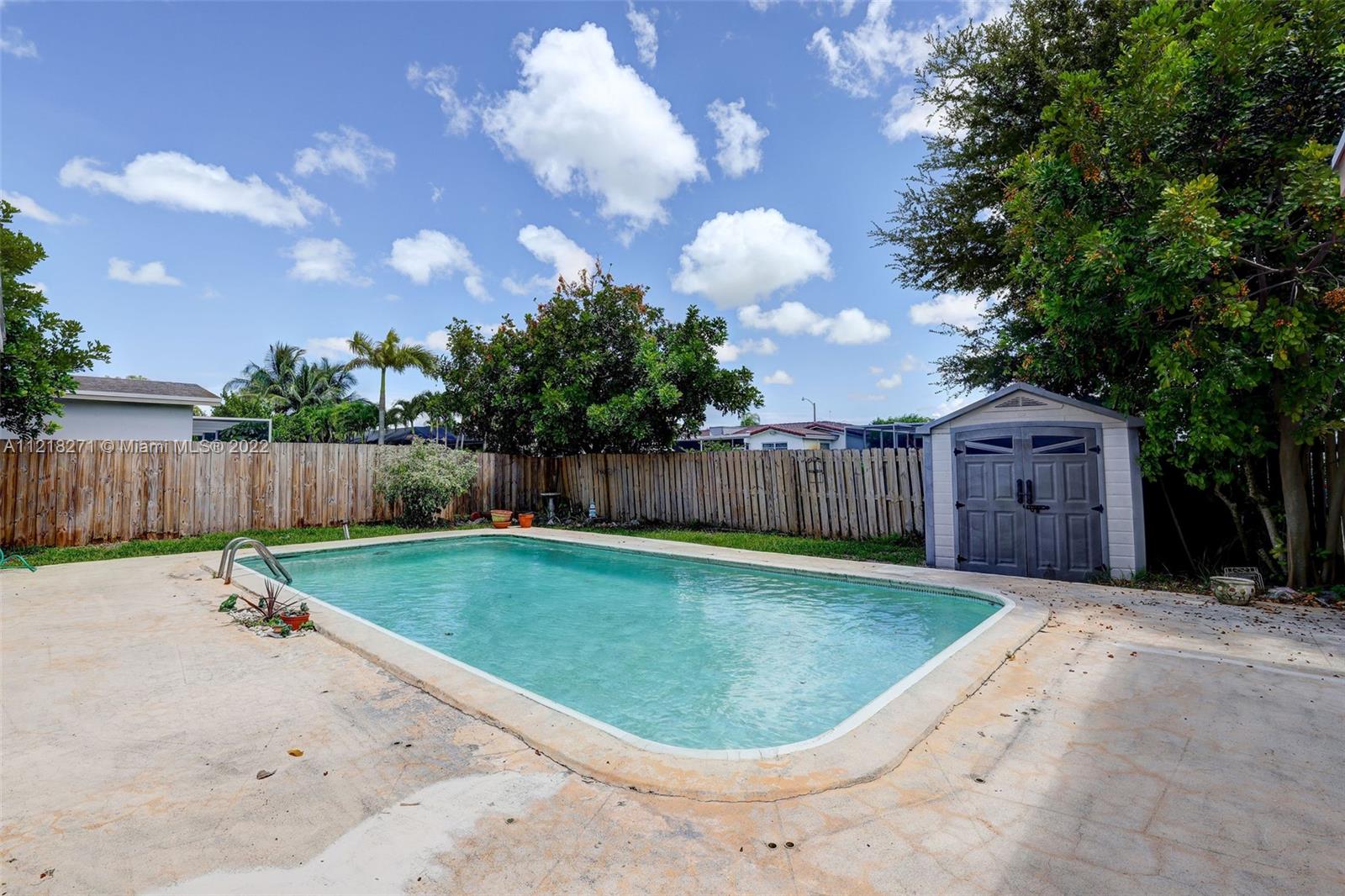 Listing Photo 17