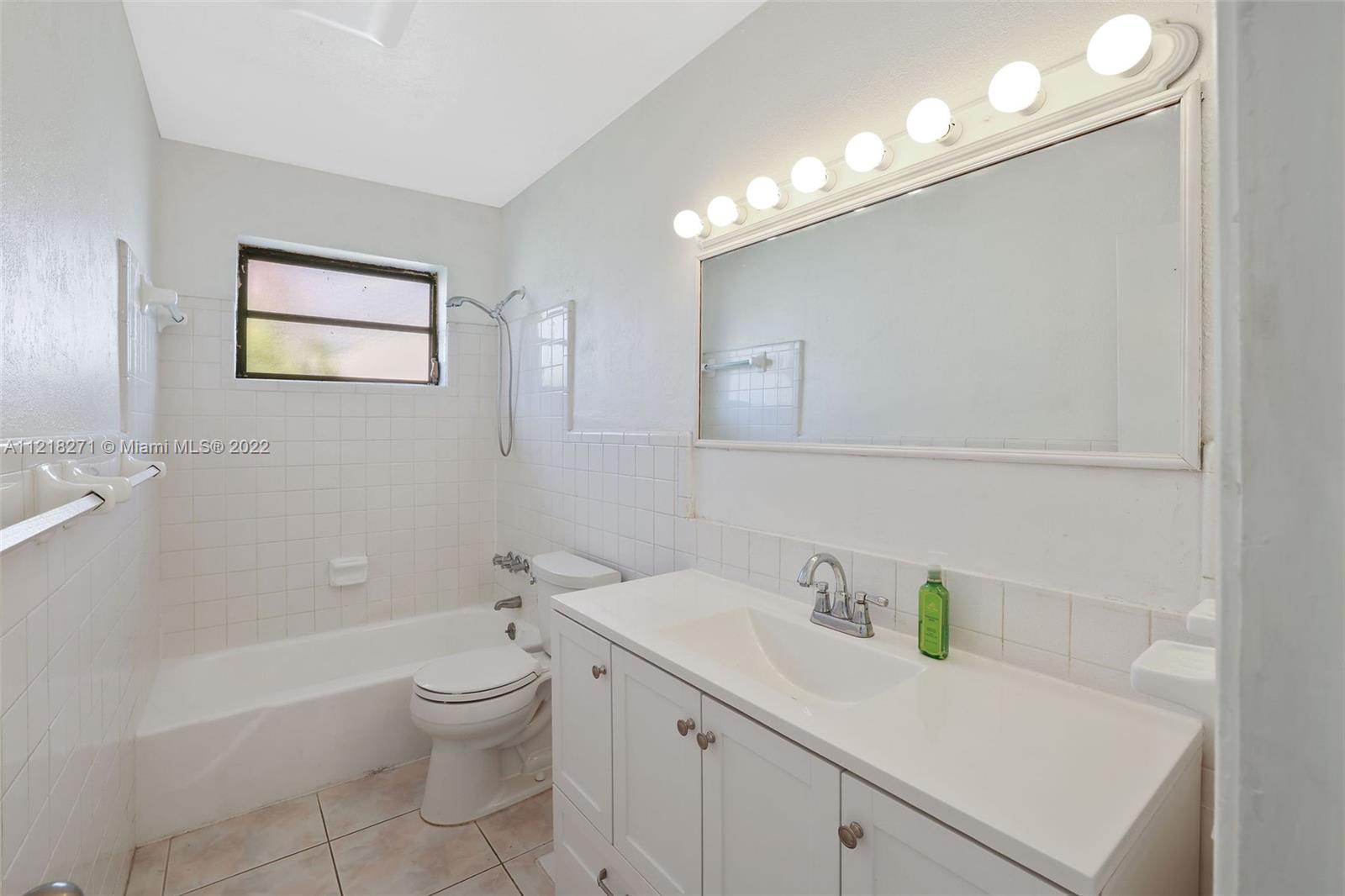 Listing Photo 8