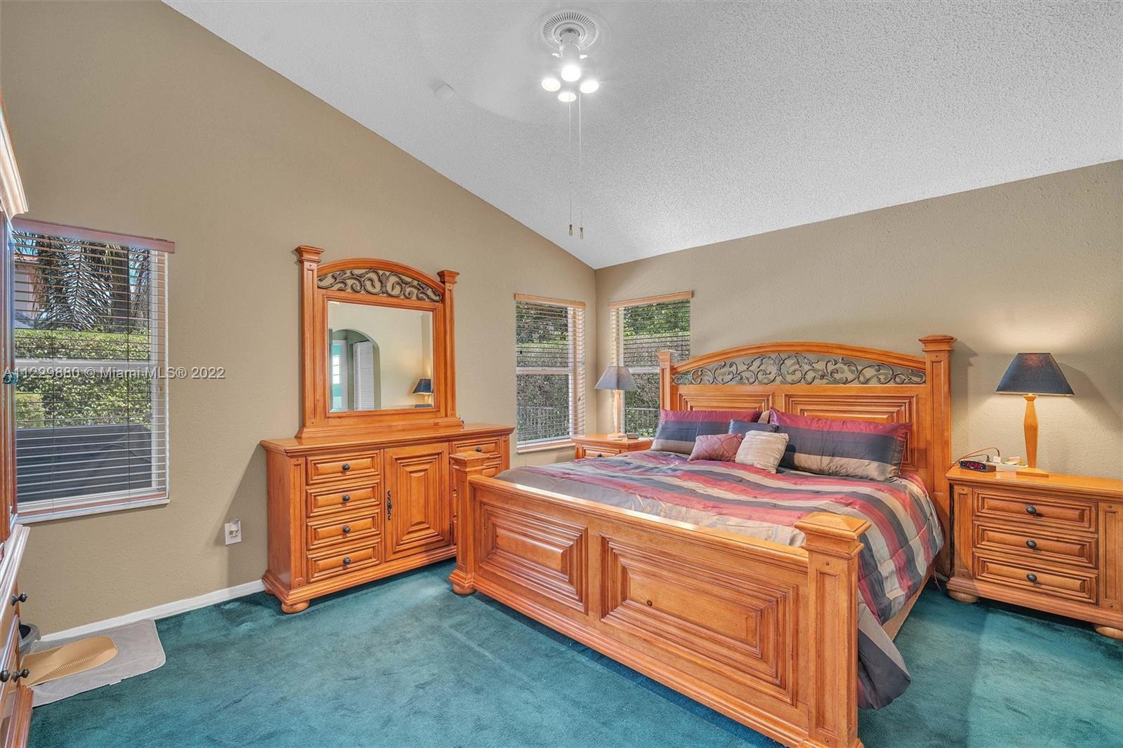 Listing Photo 18