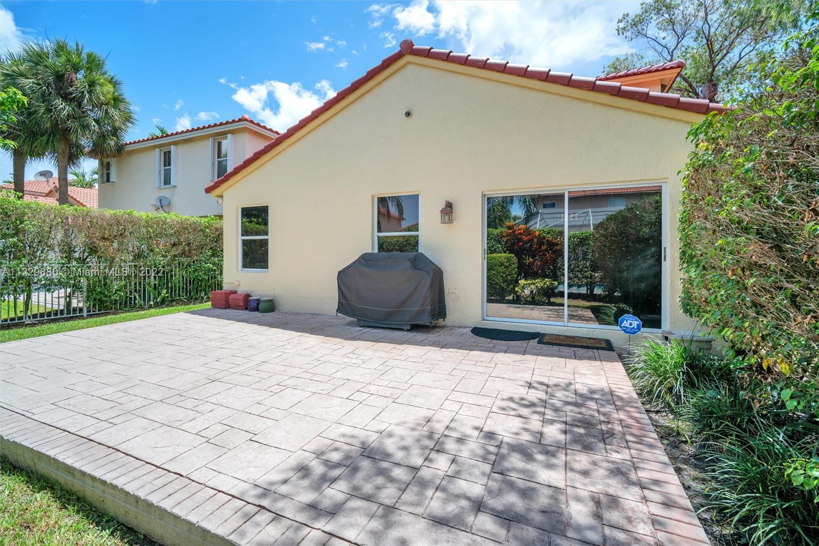Listing Photo 6