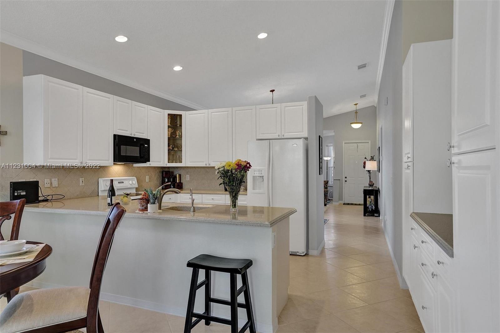 Listing Photo 16