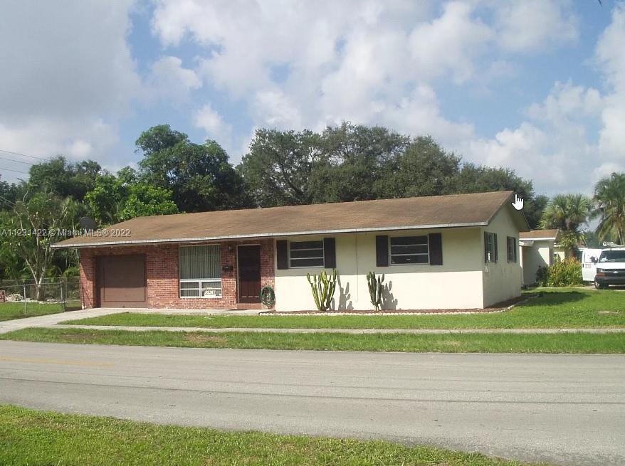 6300  Cleveland St  For Sale A11231422, FL