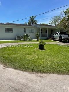23825 SW 142nd Ave, Homestead, FL 33032