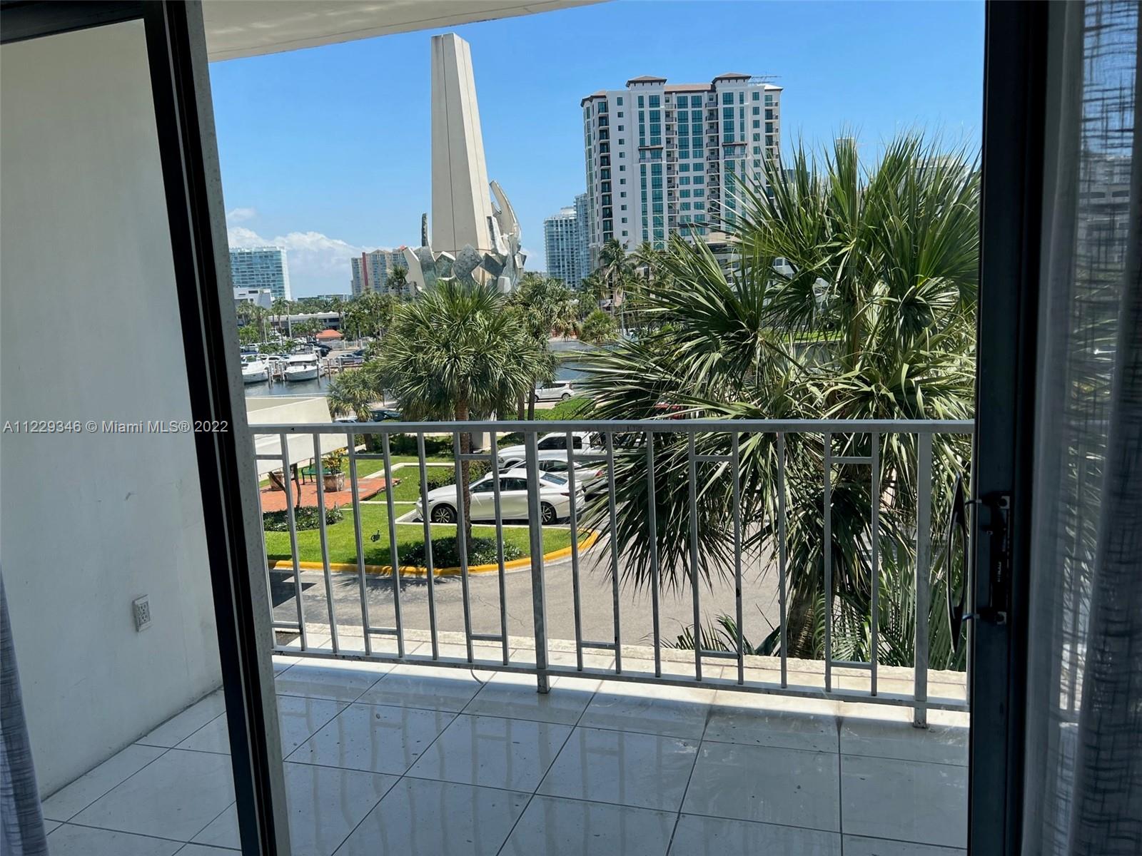 300  Bayview Dr #207 For Sale A11229346, FL