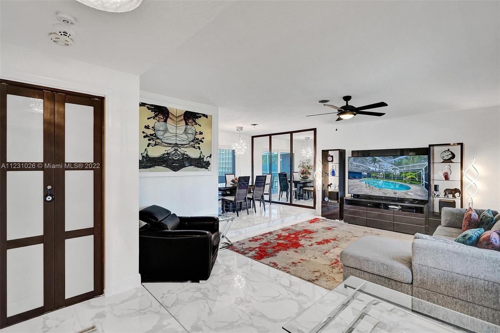Listing Photo 10