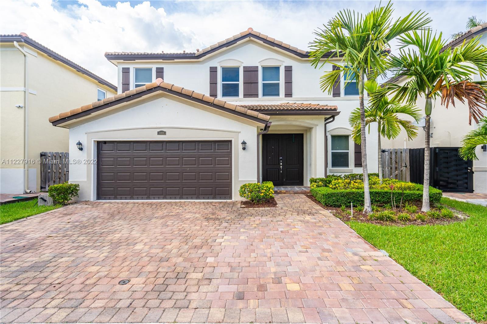 Lovely home located in Hemingway Point, just minutes from Turnpike and Black Point Marina! Built in 2017, this spacious 2-story home offers 4 bedrooms and 2.5 baths, a large kitchen with SS appliances overlooking living area and a comfortable floor plan for entertaining with half bathroom on ground floor. All bedrooms located upstairs for privacy and laundry room upstairs for convenience. Large 2 car garage and ample driveway parking space. Larger lot in Hemingway with fenced in yard and room for a pool! AGENTS, PLEASE SEE BROKER REMARKS