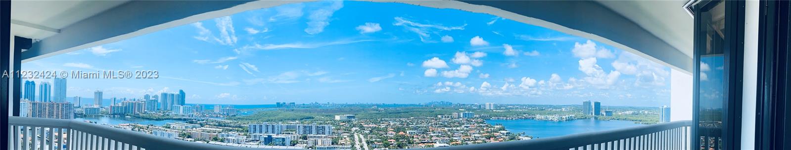 Photo 2 of 2000 Isl Blvd Williams Is Apt 3008 in Aventura - MLS A11232424