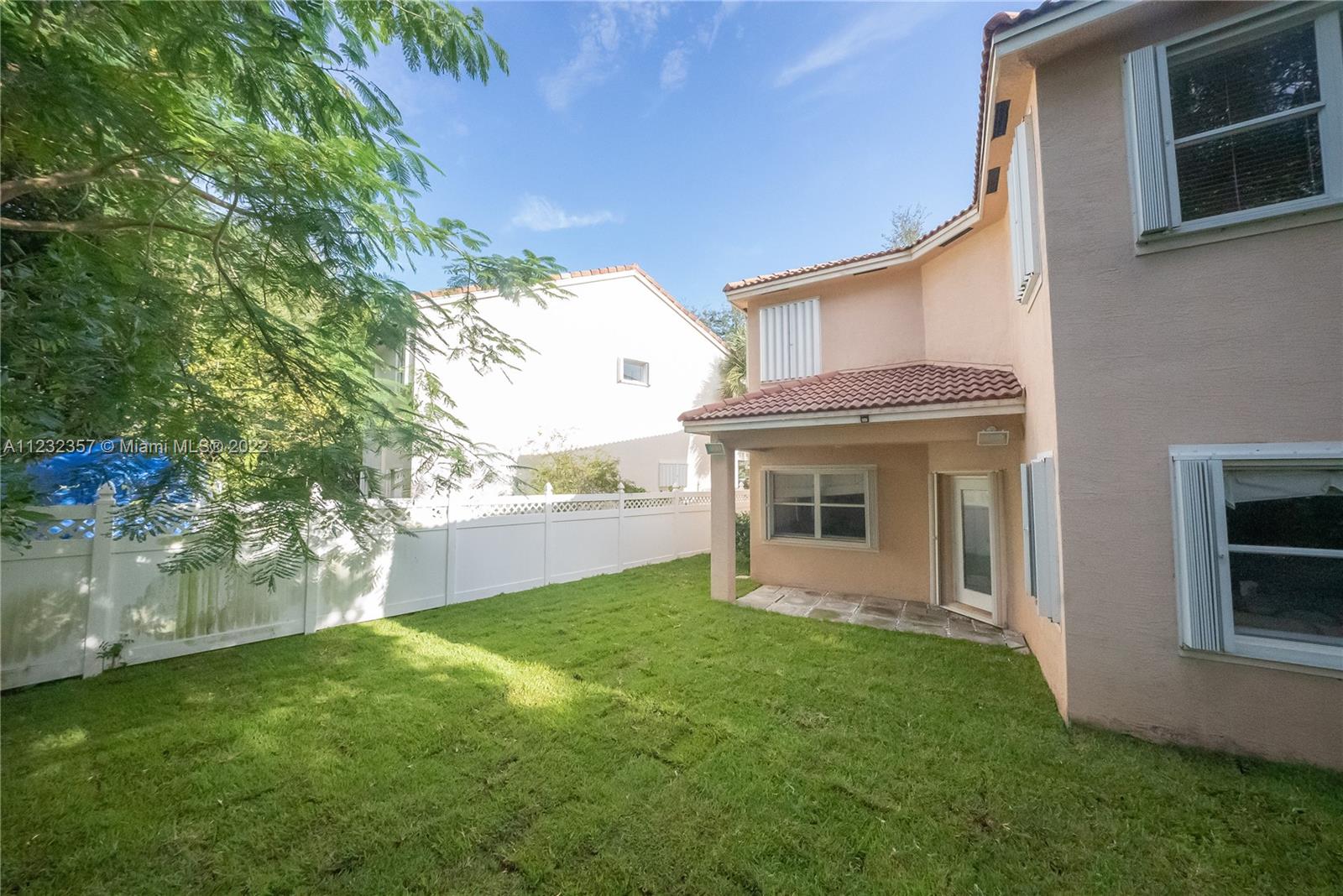 Listing Photo 6