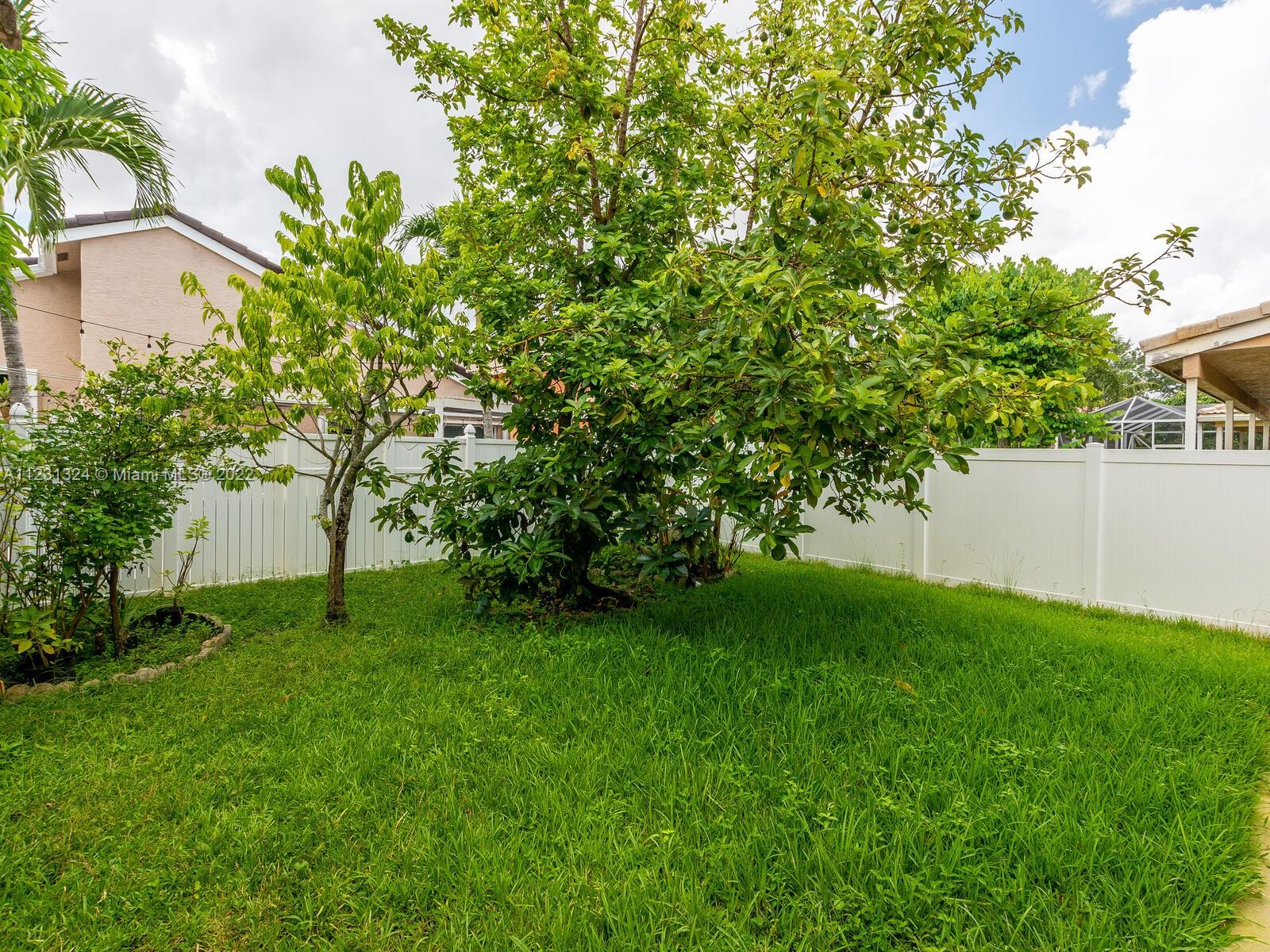 Listing Photo 23