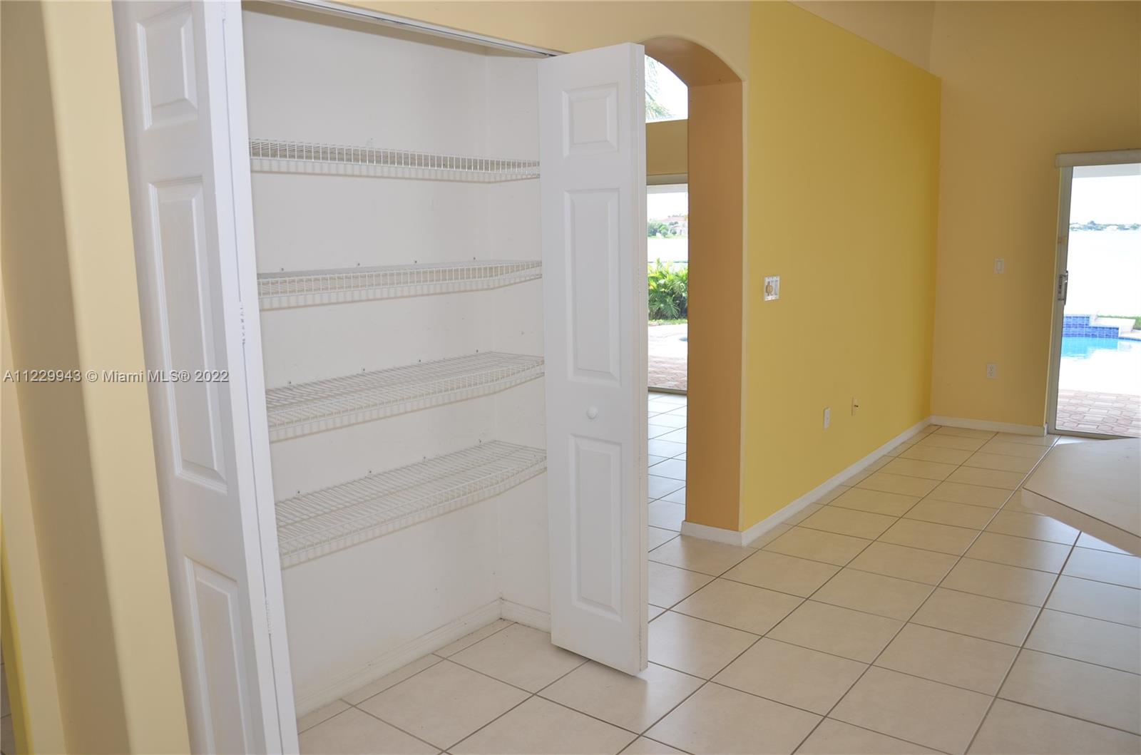 Listing Photo 16