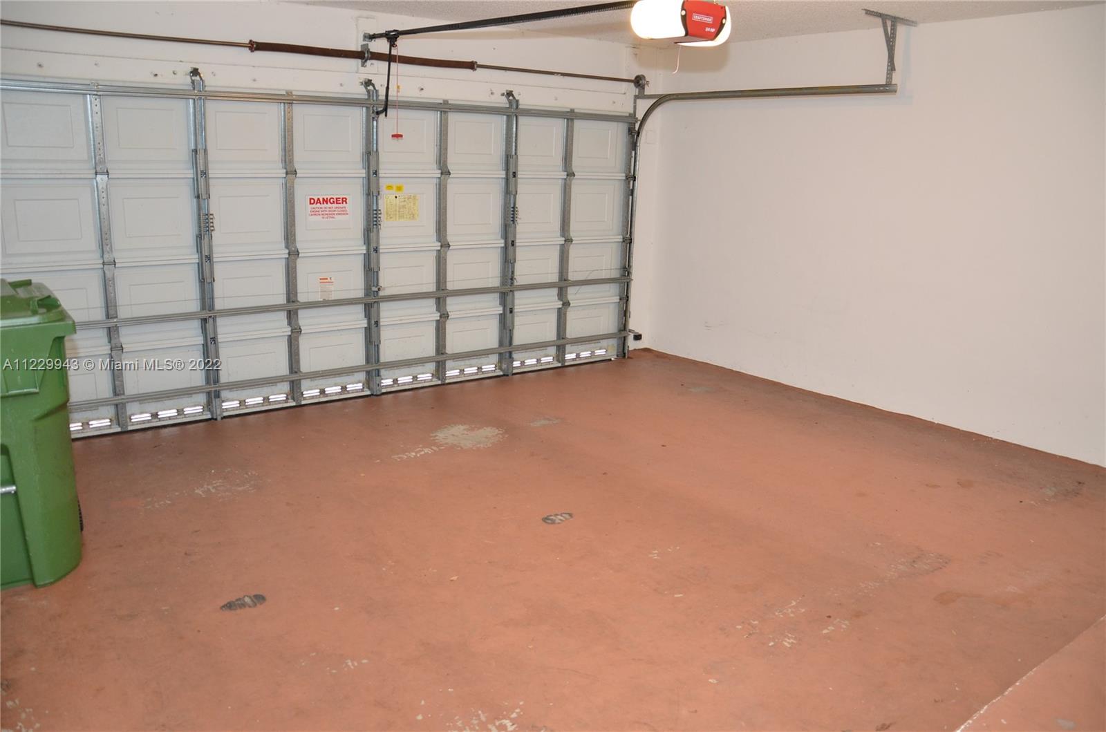 Listing Photo 28