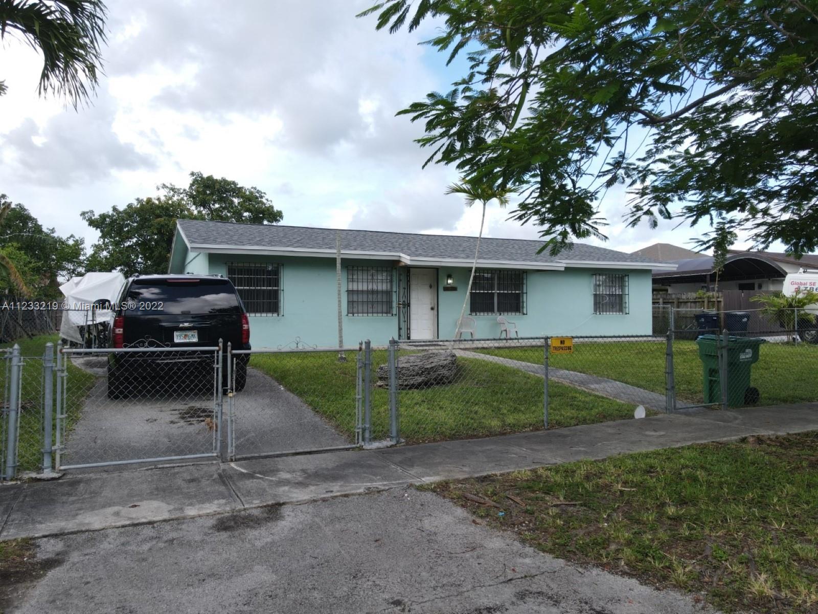 Beautiful 3/2 with Huge lot with lots of space and a blank canvas for investors. 0.17 Acre lot no HOA. Pool can be built has parking for boats or RV's. Has new roof replaced within last two years. House has fence in front of property as well as rear.
