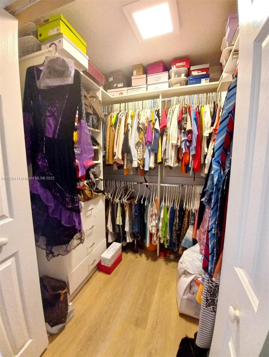 Listing Photo 23