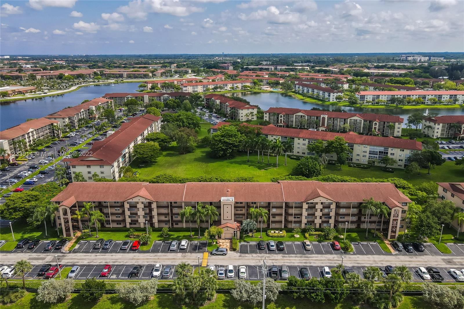 Pembroke Pines Pet Friendly Condos For Sale