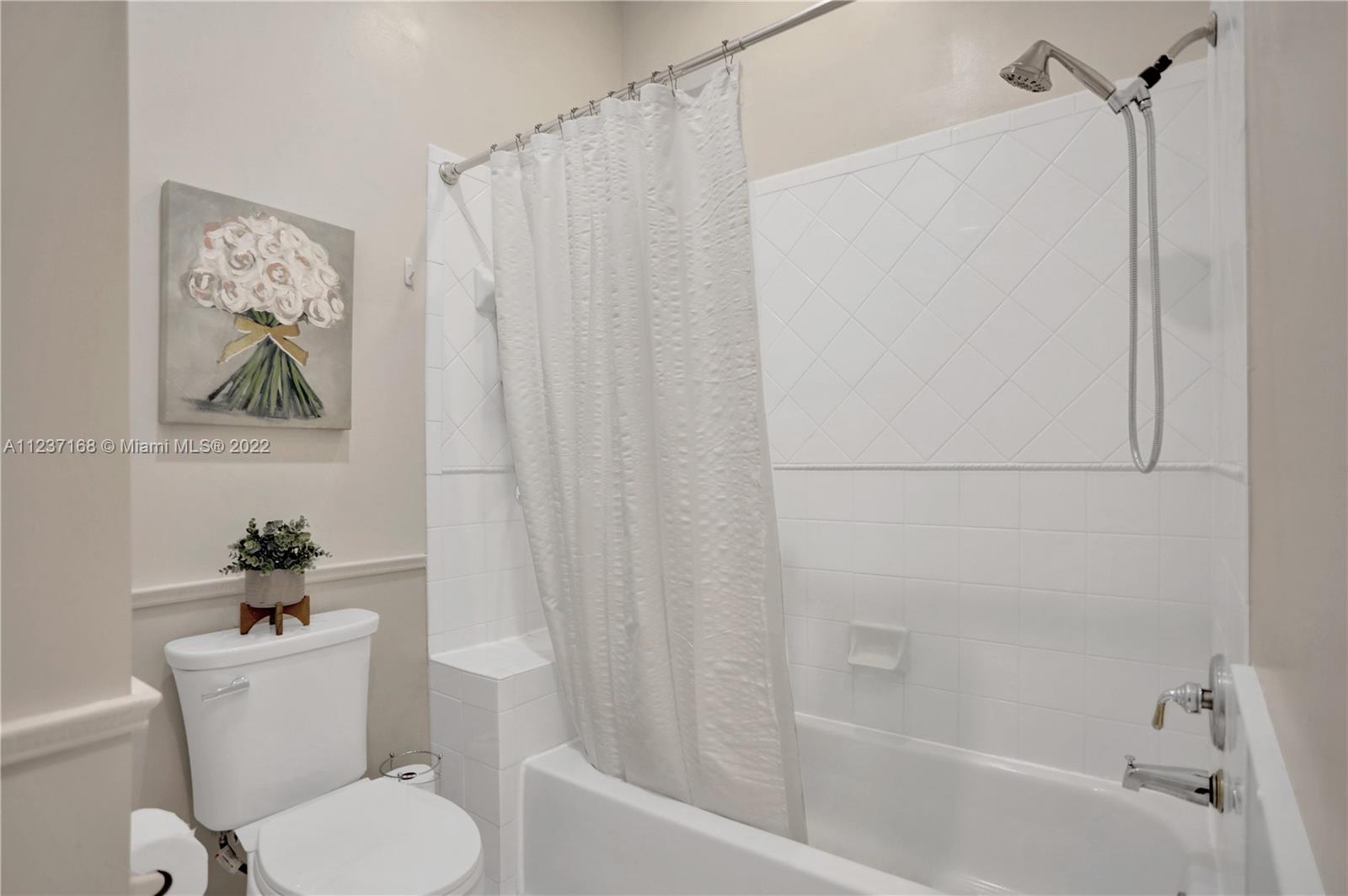 Listing Photo 25