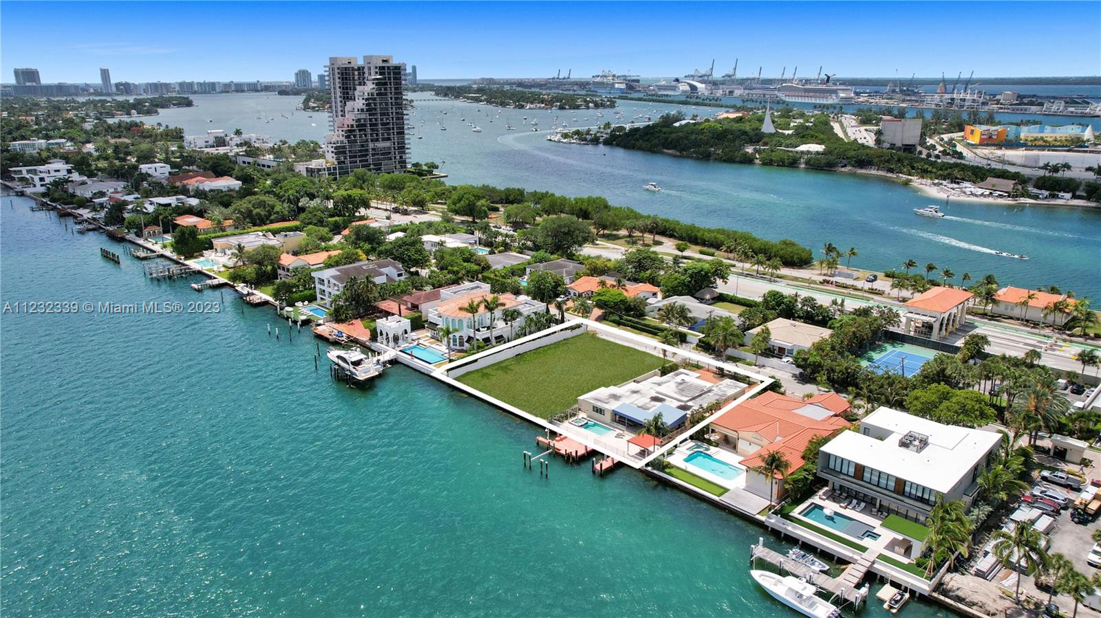 THE VENETIAN ISLANDS MASTER PIECE OPPORTUNITY OF YOUR LIFETIME. RARE OVERSIZED DOUBLE LOT/ ALMOST TRIPLE LOT WITH 26,250 SF & 175 FT ON THE WATER FOR YOUR YACHT.  WATCH INCREDIBLE UNOBSTRUCTED WIDE BAY WATER VIEWS WITH FABULOUS SUNRISE AND SUNSET VIEWS OVER MIAMI MAKES THIS THE PERFECT WATERFRONT LIVING EXPERIENCE. LIVE IN PARADISE STEPS AWAY FROM WYNWOOD EDGEWATER AND SOUTH BEACH. DESIGN YOUR DREAM HOME WITH PLANS OF THE WORLD RENOWNED ARCHITECT KOBI KARP.