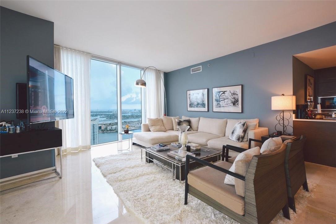 465 Brickell Ave #5302, Miami, FL 33131