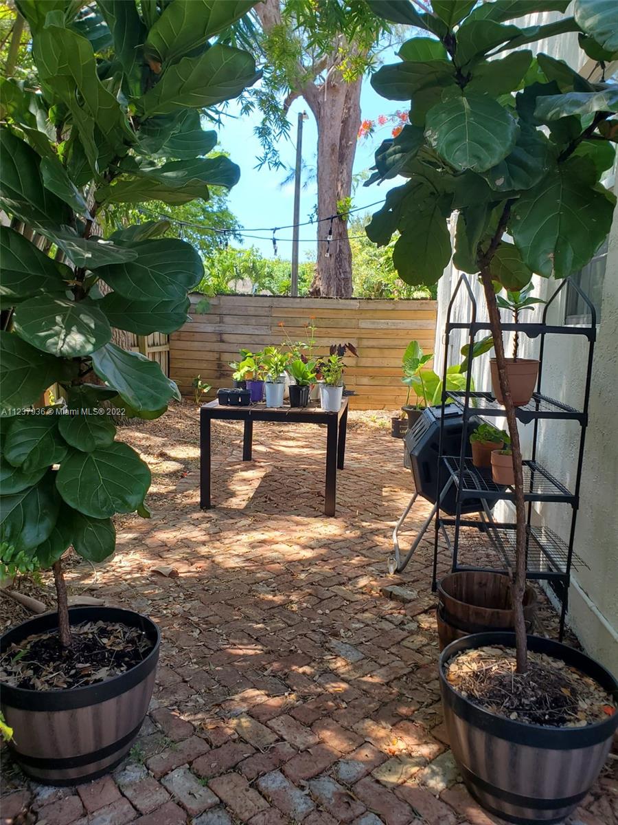 Listing Photo 15