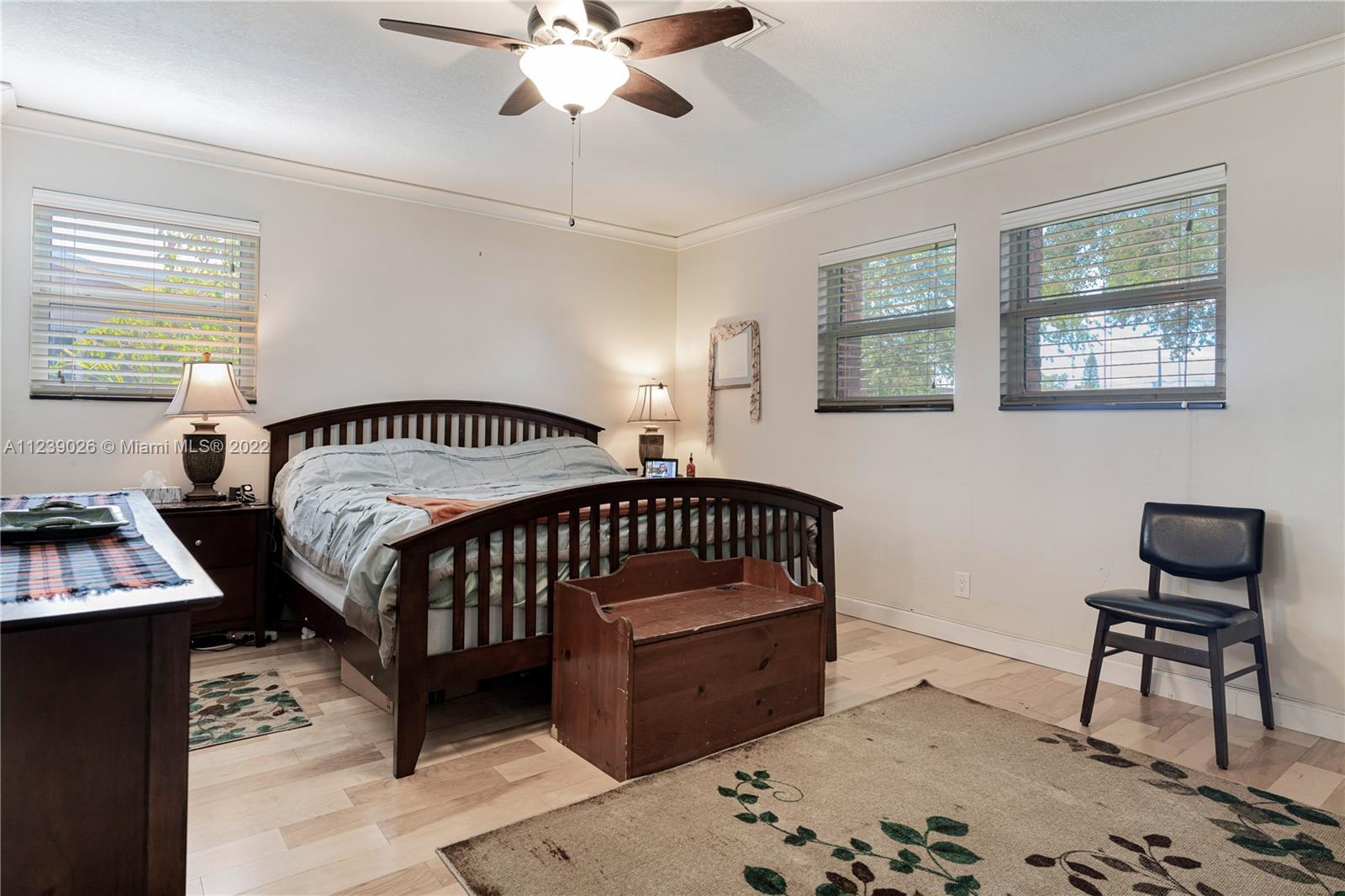 Listing Photo 10