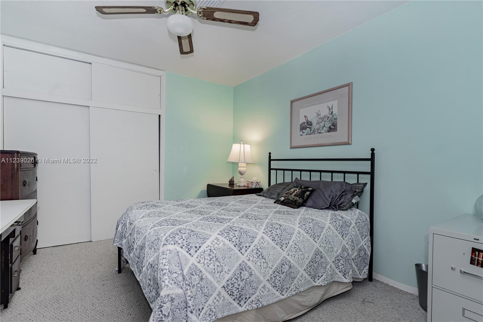 Listing Photo 14