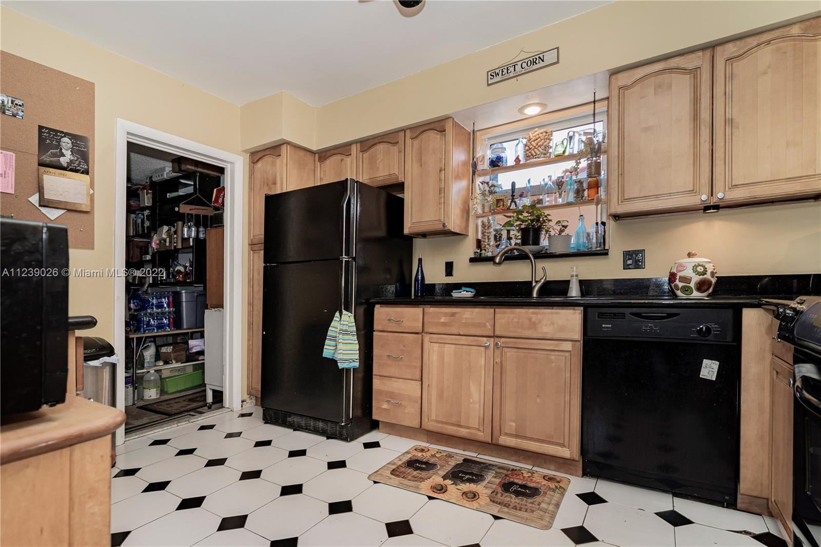 Listing Photo 18