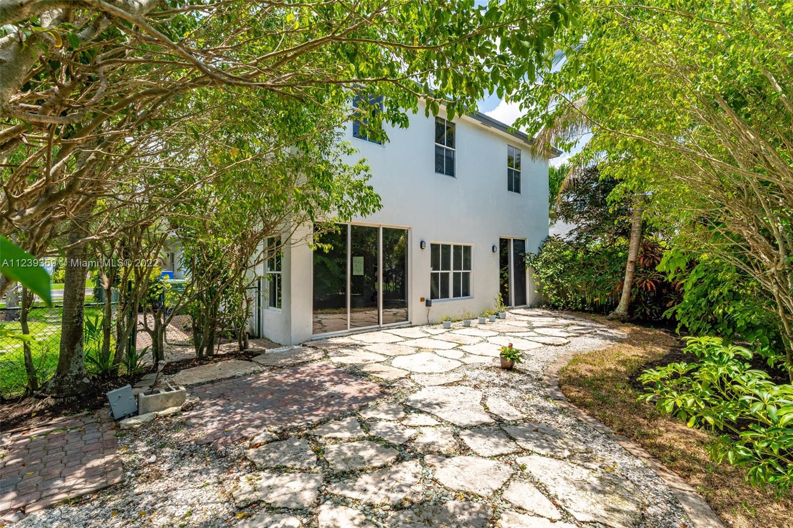 Listing Photo 18