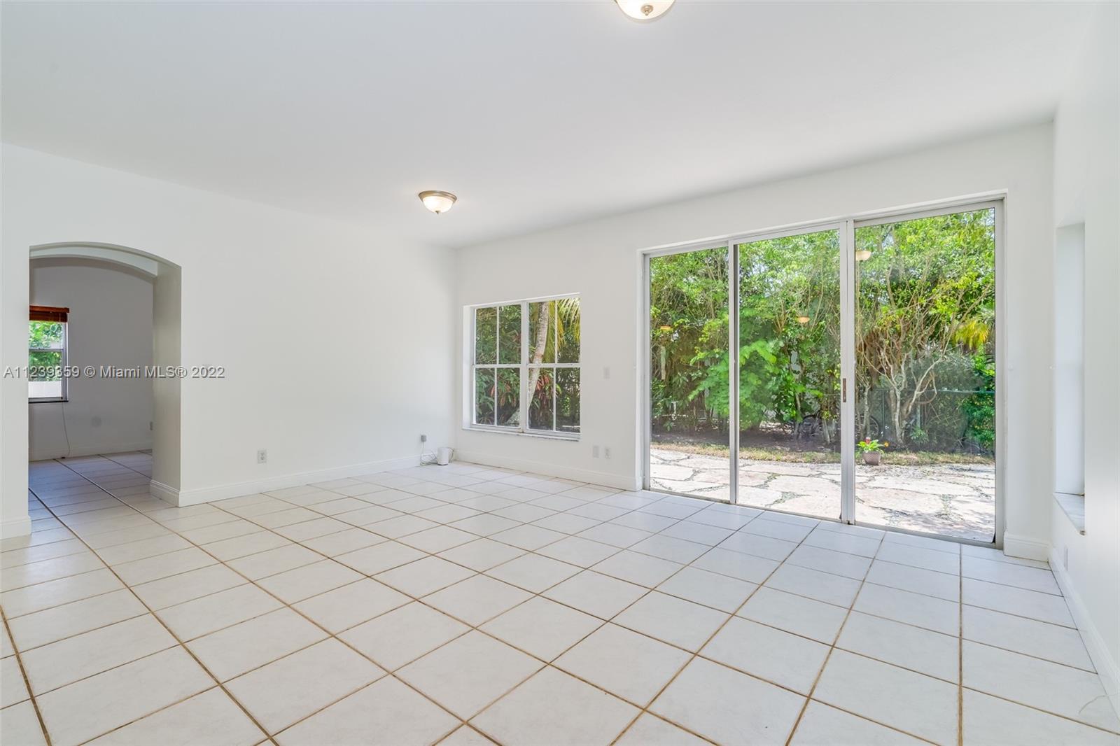 Listing Photo 7